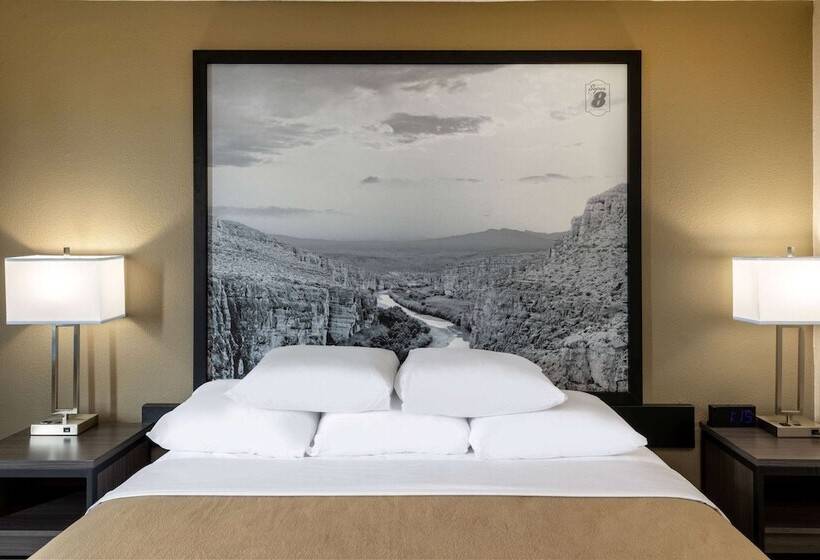 اتاق استاندارد با تخت دوبل, Super 8 By Wyndham Laredo