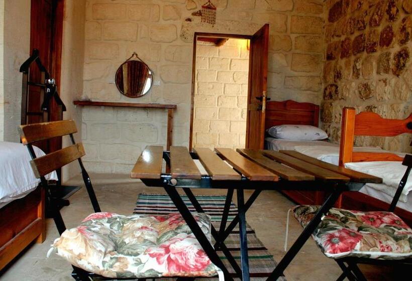سوئیت با تخت بزرگ, Mons Masius Boutique Hotel Teras