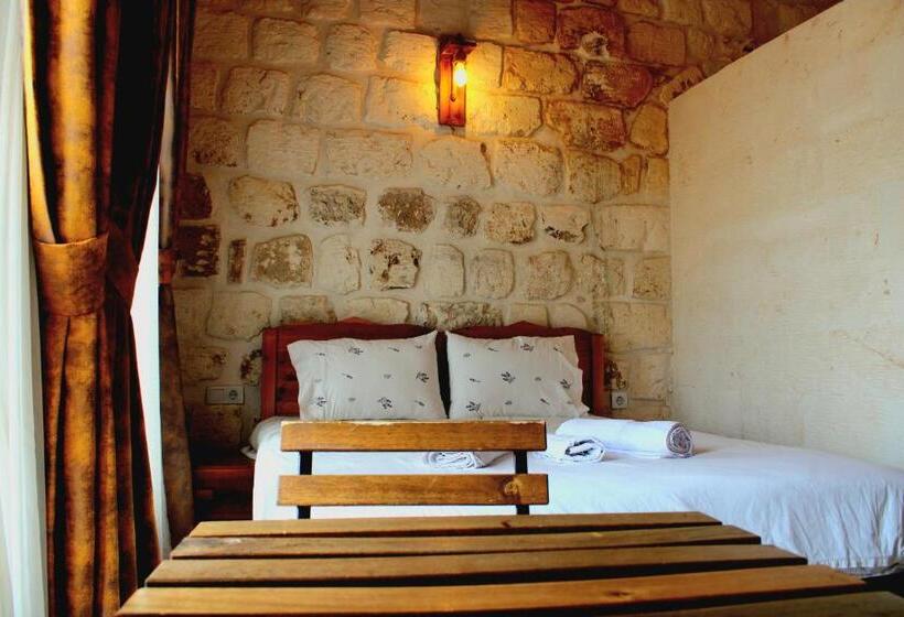 سوئیت با تخت بزرگ, Mons Masius Boutique Hotel Teras