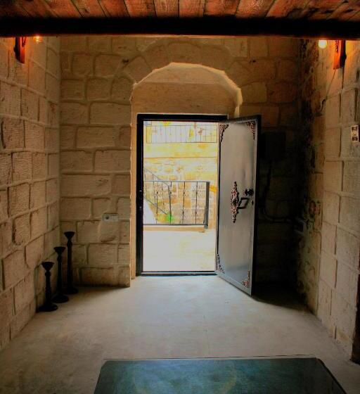 اتاق استاندارد سه نفره, Mons Masius Boutique Hotel Teras