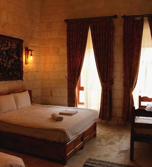 اتاق استاندارد سه نفره, Mons Masius Boutique Hotel Teras