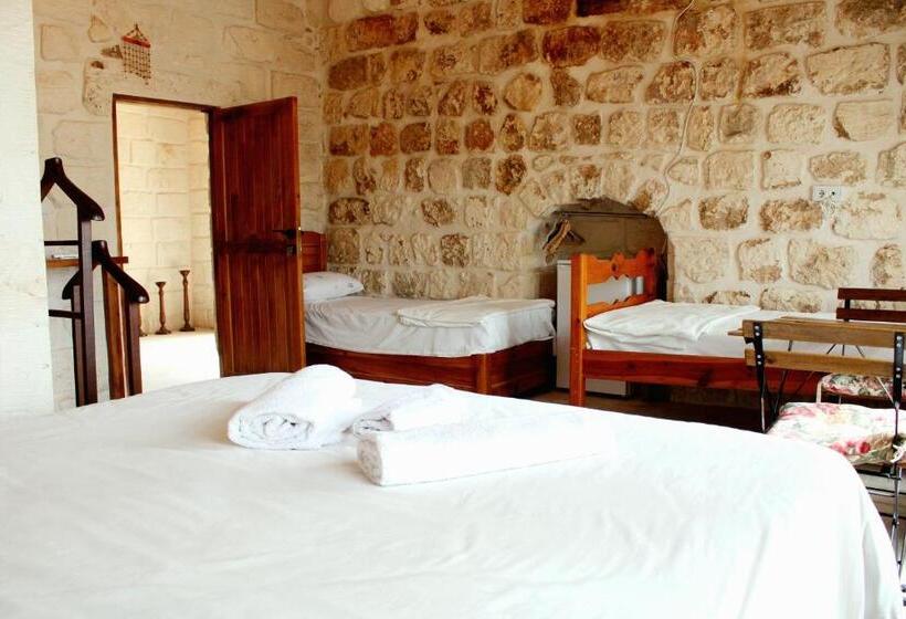 سوئیت با تخت بزرگ, Mons Masius Boutique Hotel Teras