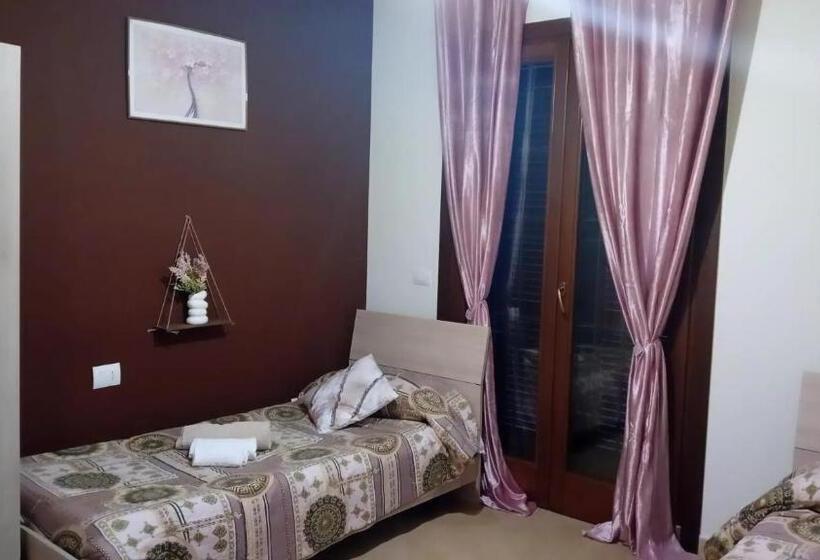 اتاق استاندارد با سرویس بهداشتی مشترک, Villa Levante