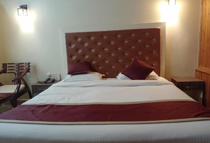 استودیوی لوکس, Changs Resort