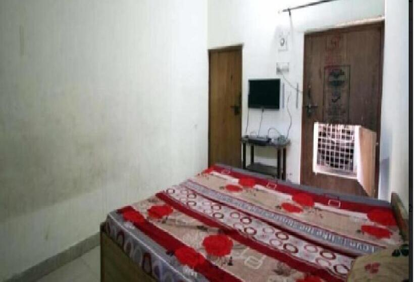 اتاق لوکس, New Agra Guest House By Wb Inn