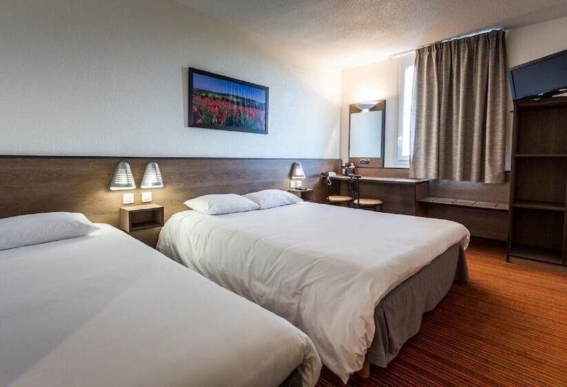 اتاق خانوادگی, Ace Hotel Bourges