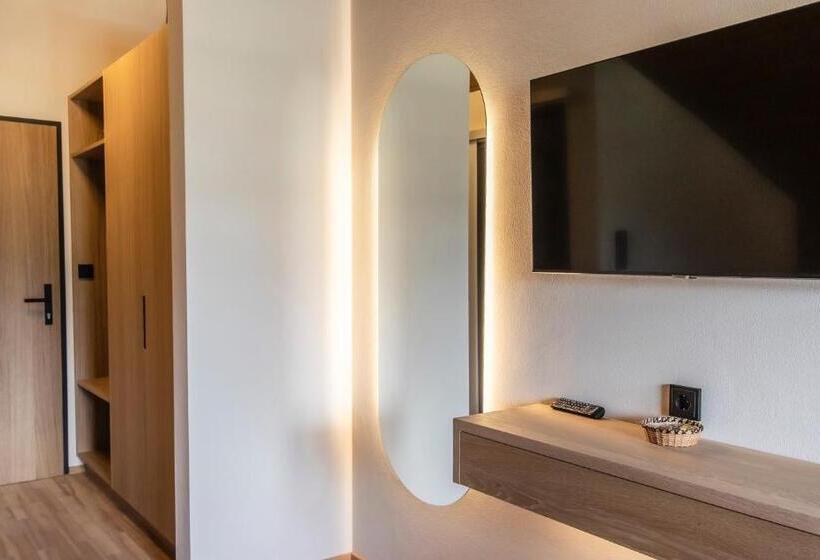 سوئیت با بالکن, Boutiquehotel Das Edelweiss