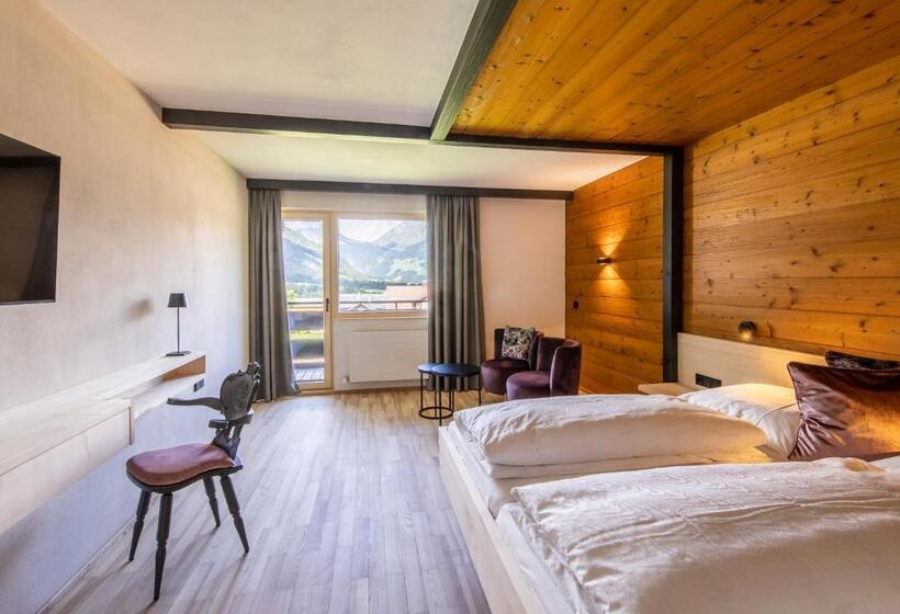 Suite con Balcón, Boutiquehotel Das Edelweiss