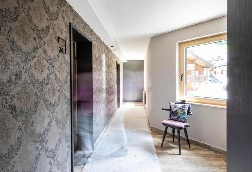 سوییت با چشم‌انداز کوه, Boutiquehotel Das Edelweiss