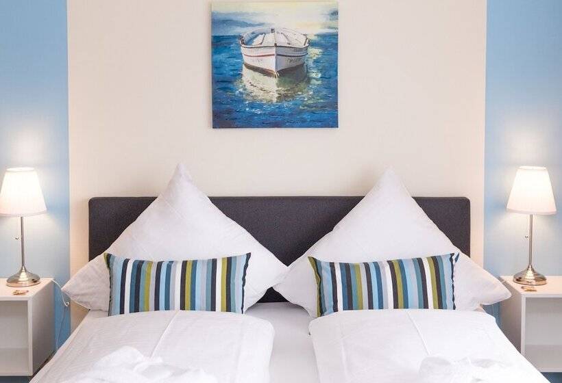 اتاق لوکس با بالکن, Das Frühstückshotel Büsum