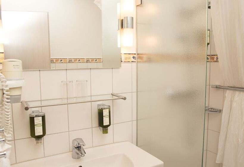 اتاق خانوادگی, Das Frühstückshotel Büsum