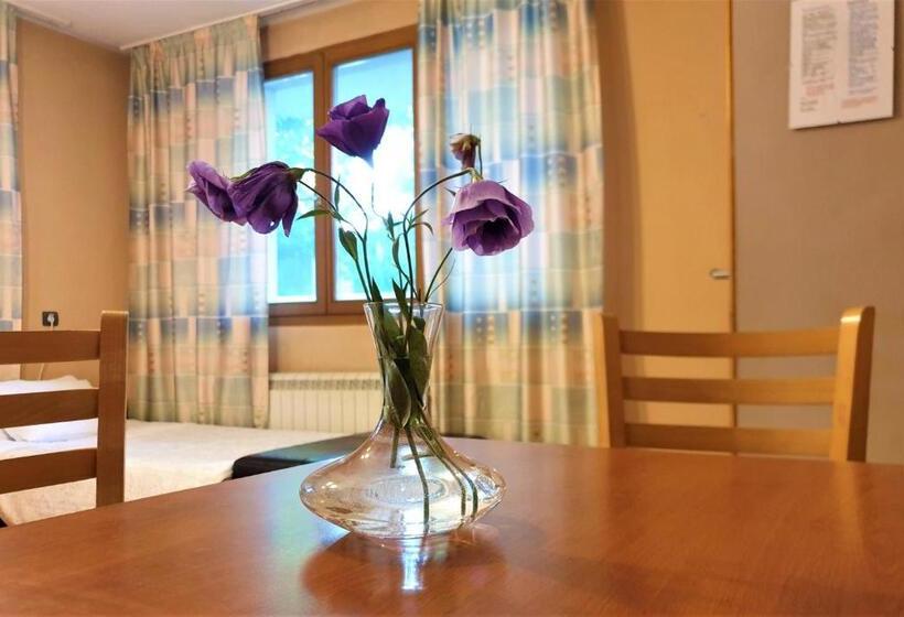 اتاق استاندارد سه نفره, Family Hotel Sonata