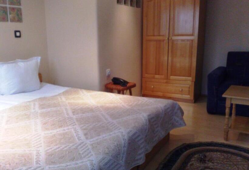 آپارتمان 2 خوابه, Family Hotel Sonata