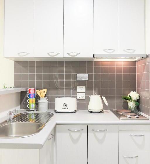 2 Bedroom Deluxe Apartment, Arrow On Swanston