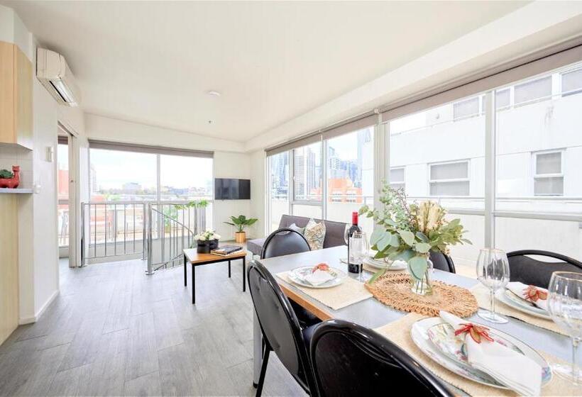 1 Bedroom Penthouse Apartment, Arrow On Swanston