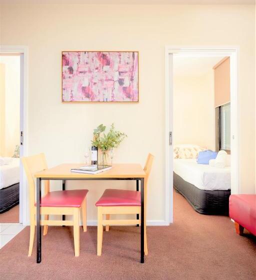 2 Bedroom Apartment, Arrow On Swanston