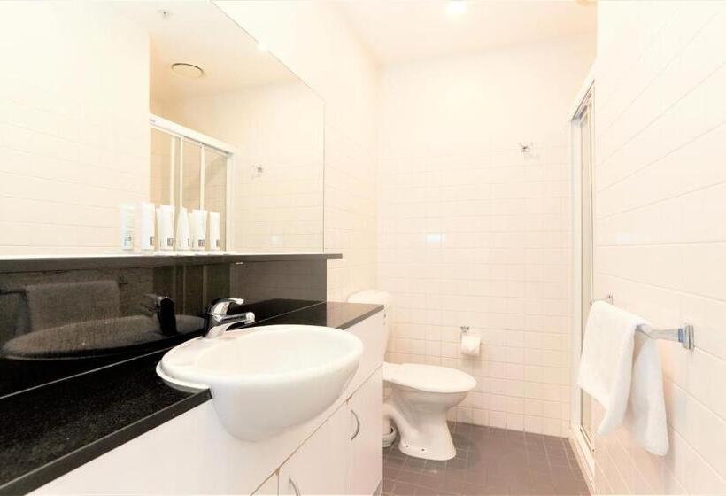 1 Bedroom Penthouse Apartment, Arrow On Swanston