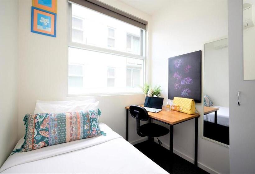 1 Bedroom Penthouse Apartment, Arrow On Swanston