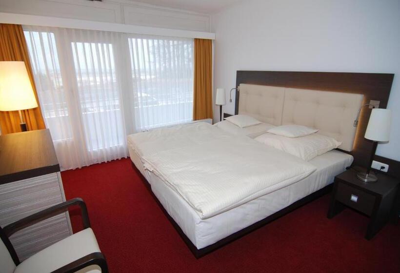 2 Bedrooms Suite Sea View, Strandidyll