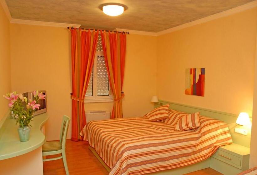 1 Schlafzimmer Villa, Kalma Superior