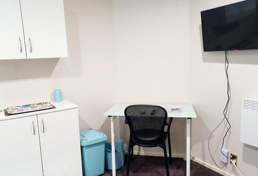 스탠다드 싱글 룸 공동욕실, Travel Stay City Hostel
