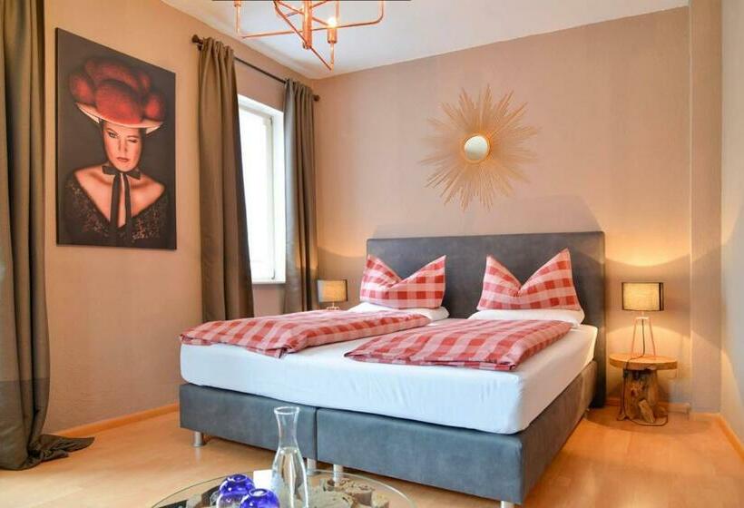 Economy Triple Room, Gasthaus Adler Ettenheim  Mit Self Check In   Key Boxes