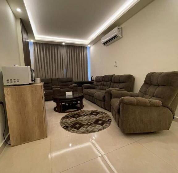 استودیوی لوکس, Aster Hotel Aqaba