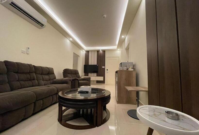 استودیوی لوکس, Aster Hotel Aqaba