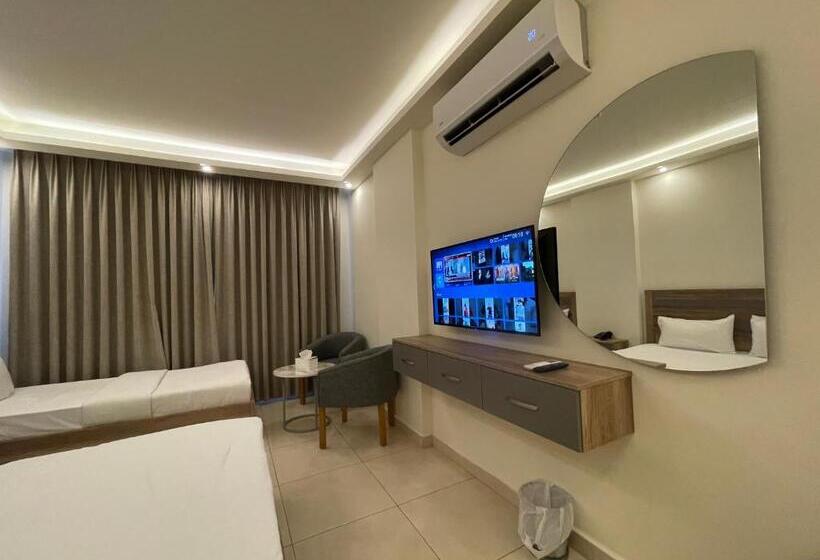 اتاق اساندارد با چشم‌انداز جانبی به دریا, Aster Hotel Aqaba