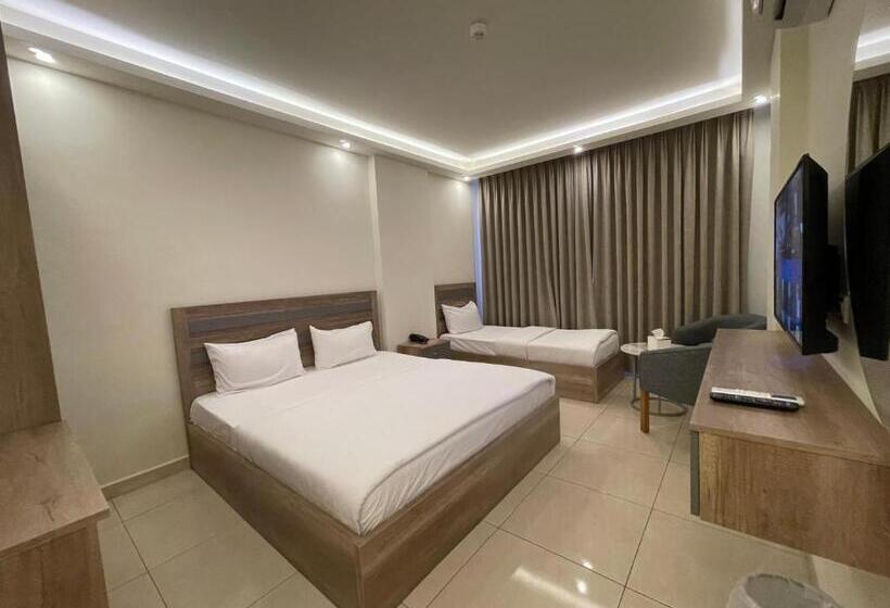 اتاق اساندارد با چشم‌انداز جانبی به دریا, Aster Hotel Aqaba