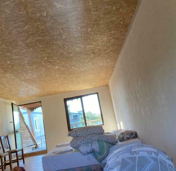 تختخواب در اتاق مشترک, Rupa Guest House Camping Shkoder