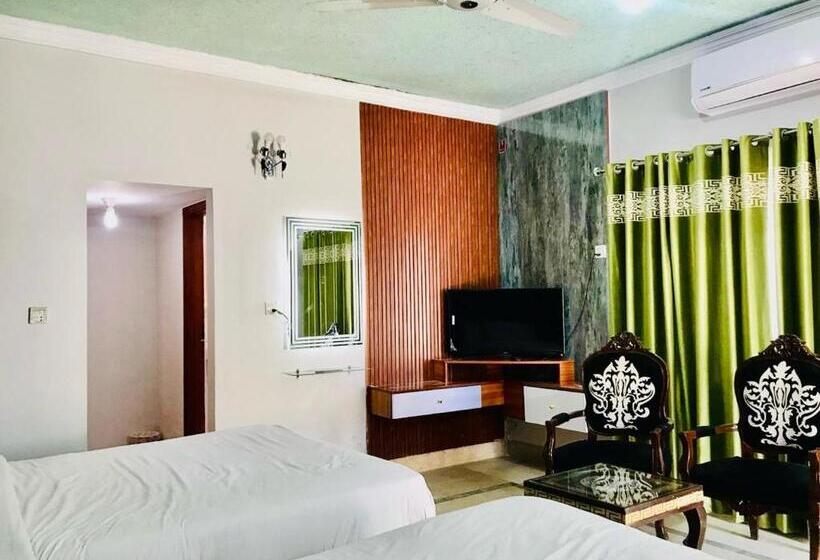 سوییت خانوادگی, Grand Hayat Guest House