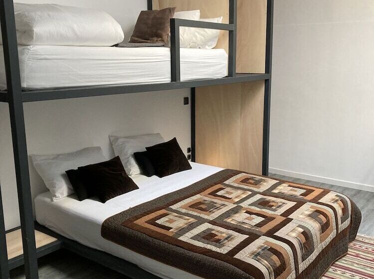اتاق سوپریور سه تخته, Caruma Surf Hostel & Suites