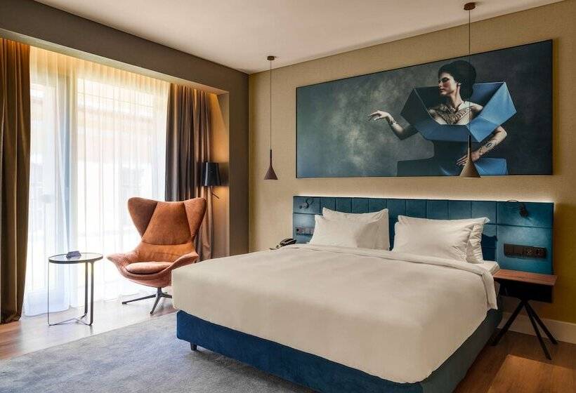 اتاق استاندارد با بالکن, Radisson Blu Aurum Hotel, Brasov