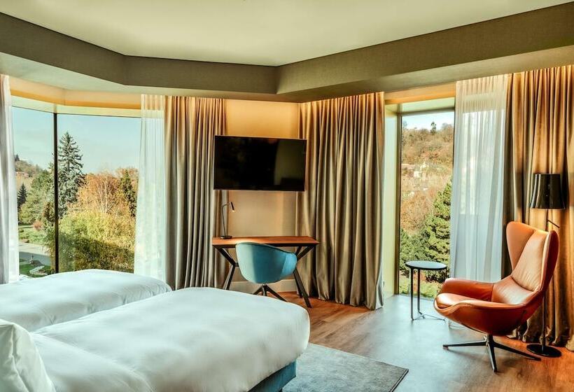 سوییت جونیور, Radisson Blu Aurum Hotel, Brasov