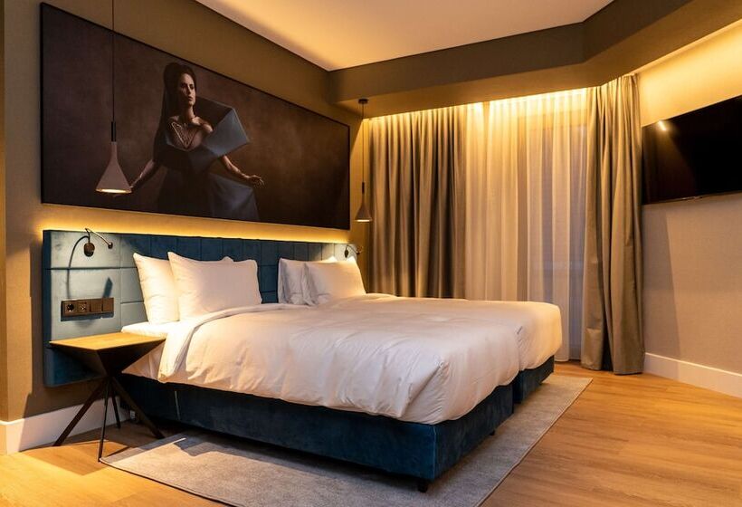 سوییت جونیور, Radisson Blu Aurum Hotel, Brasov
