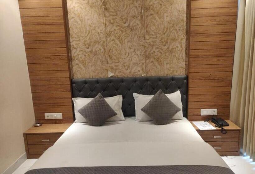 اتاق لوکس, Ekana