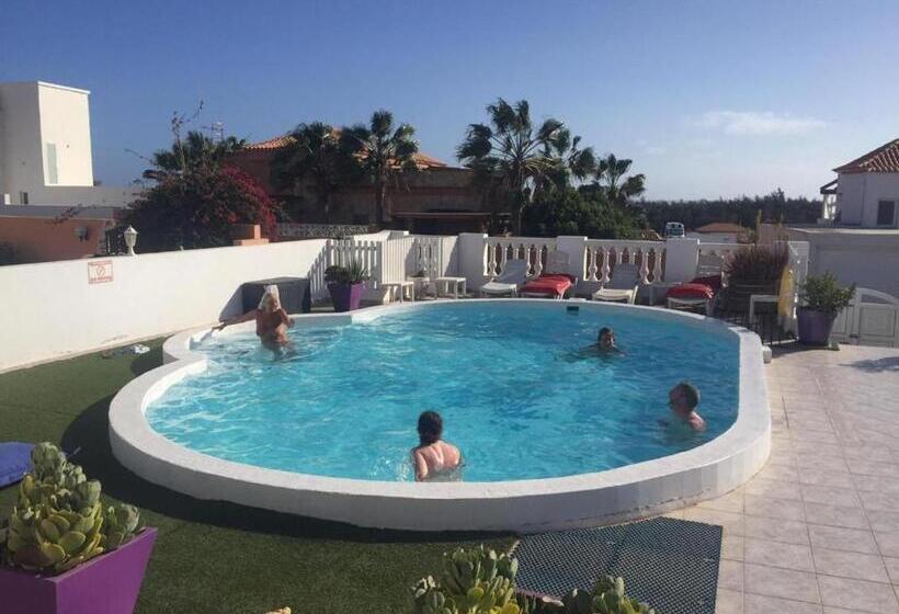 آپارتمان 1 خوابه با چشم‌انداز استخر, Bhh Naturist Resort With 4 Independent Apartments