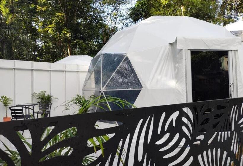 چادر با خدمات رفاهی استاندارد, Villas Y Glampings Mya  Puerto Viejo, Limon, Cr