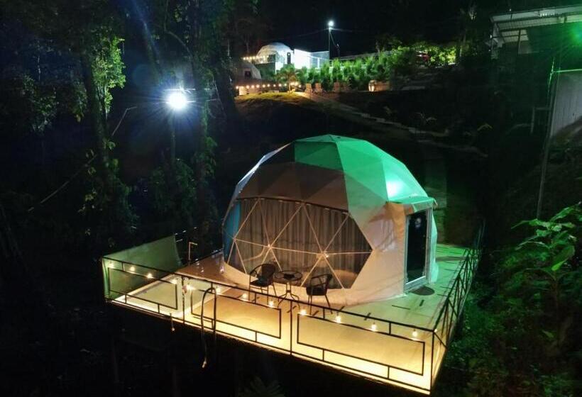 چادر با خدمات رفاهی پایه, Villas Y Glampings Mya  Puerto Viejo, Limon, Cr