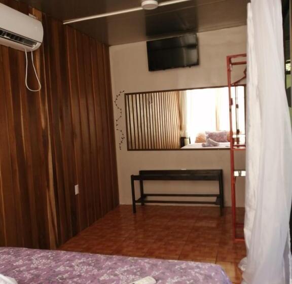 ویلای 3 خوابه, Villas Y Glampings Mya  Puerto Viejo, Limon, Cr