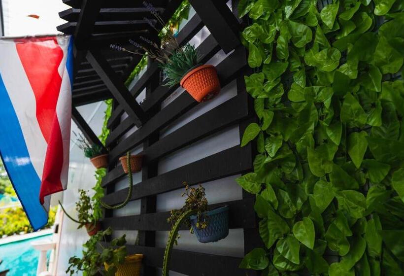 چادر با خدمات رفاهی استاندارد, Villas Y Glampings Mya  Puerto Viejo, Limon, Cr