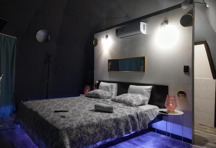 چادر با خدمات رفاهی پایه, Villas Y Glampings Mya  Puerto Viejo, Limon, Cr