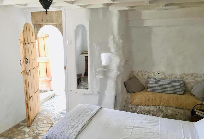 اتاق لوکس, Mill.space