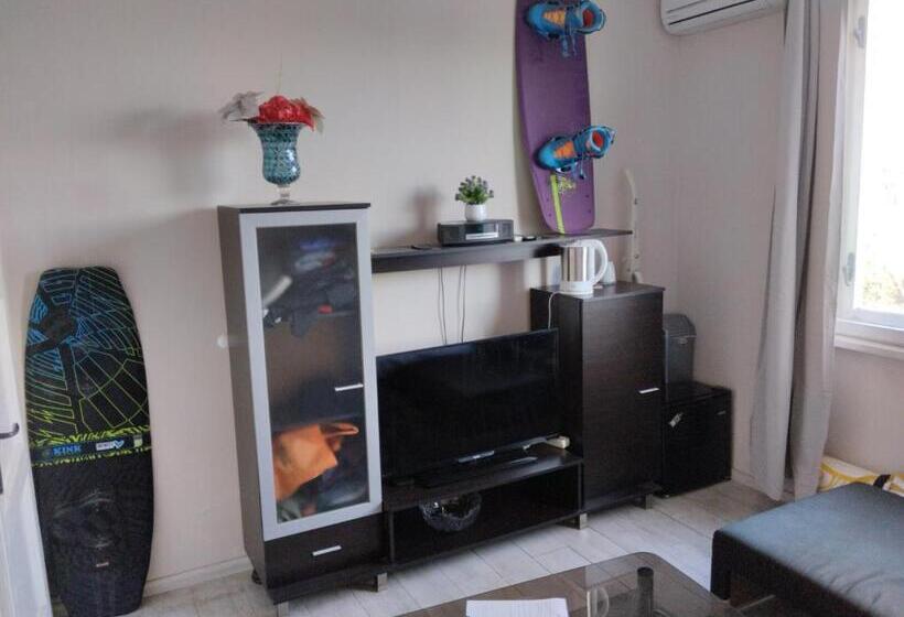 اتاق استاندارد با سرویس بهداشتی مشترک, My Room