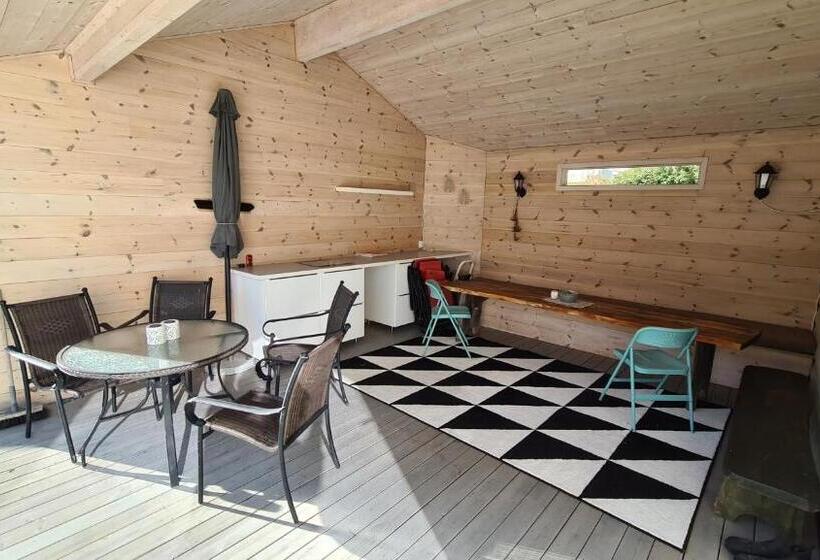 شقة 3 غرف, Trolltunga Lodge