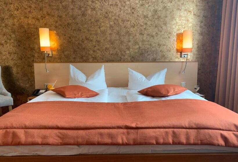 سوییت, Atrium Hotel Krüger