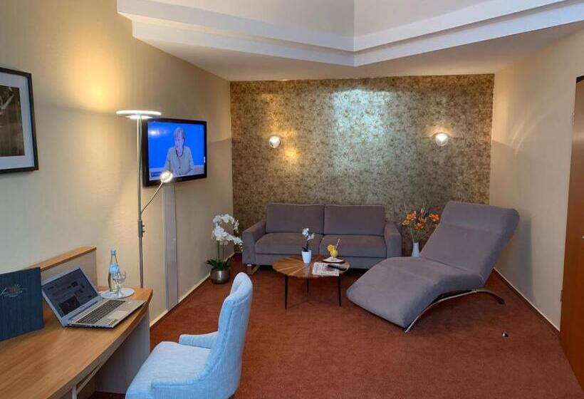 سوییت, Atrium Hotel Krüger