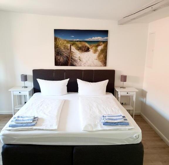 آپارتمان 1 خوابه, Pension Apostel