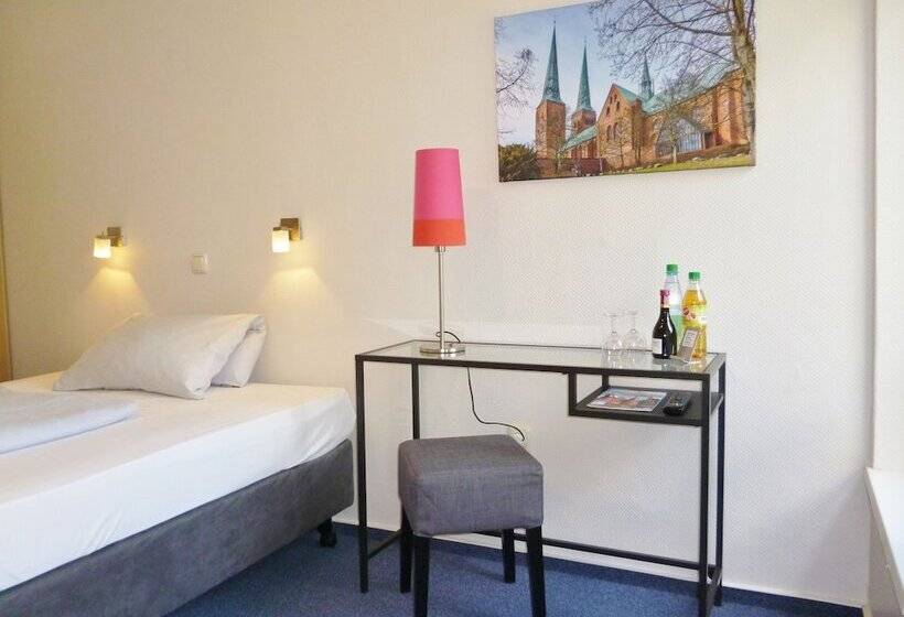 Standard Single Room, Am Mühlenteich